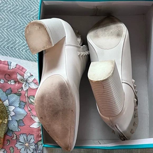 Booties - Picture 3 of 3